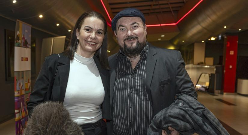 A mi kis falunk sztárja két éve él külön a feleségétől – Az interneten találta meg az új párját Sarkadi Kiss János