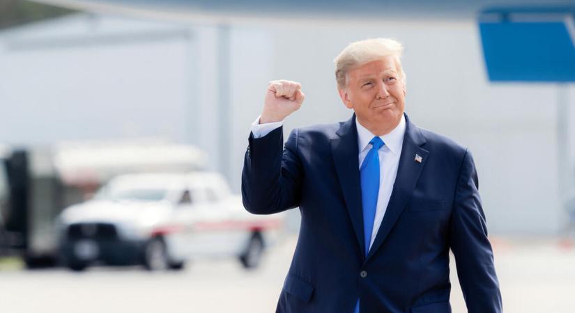 Trump megérkezett Pekingbe, elkezdődött a történelmi csúcstalálkozó