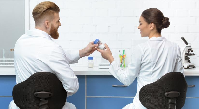 Áttörés jöhet: egy rákgyógyszerrel végre gyógyíthatóvá válhat a HIV-fertőzés