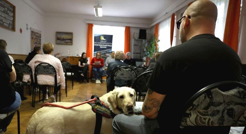 Irodalmi klubdélutánt rendeztek a Város Napja alkalmából