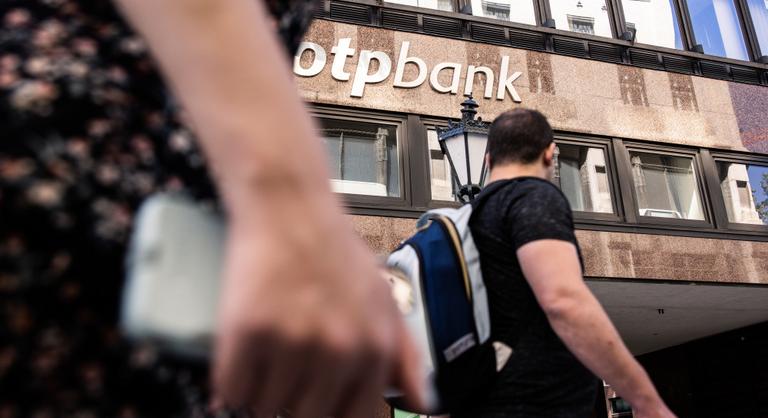 Egyre nagyobb a harc, itt a bankok válasza a Revolutnak