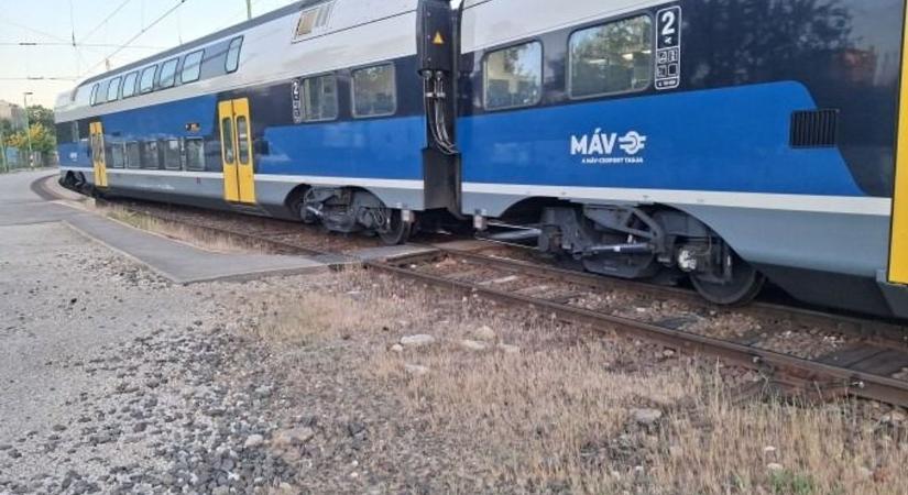 Kisiklott egy vonat a Nyugati pályaudvaron