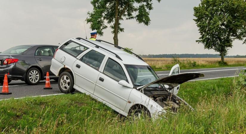 Vigyázat: Baleset Fehérvár szomszédságában!