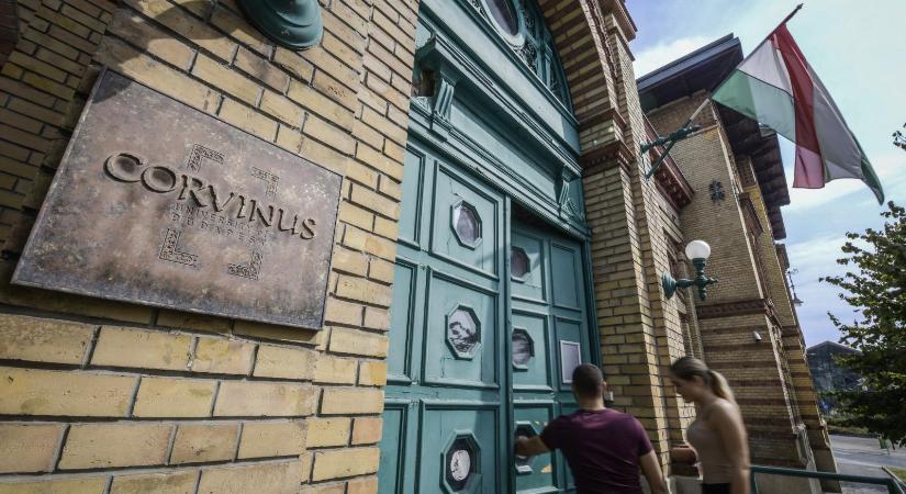 Az alapítványi működés megszüntetését követeli a Corvinus több mint 150 oktatója