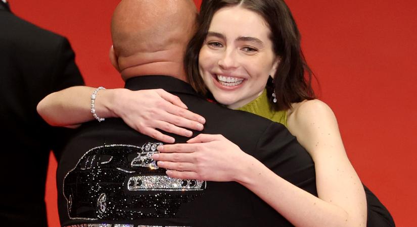 Nem bírták könnyek nélkül: Vin Diesel hosszasan átölelte Paul Walker lányát a cannes-i vörös szőnyegen