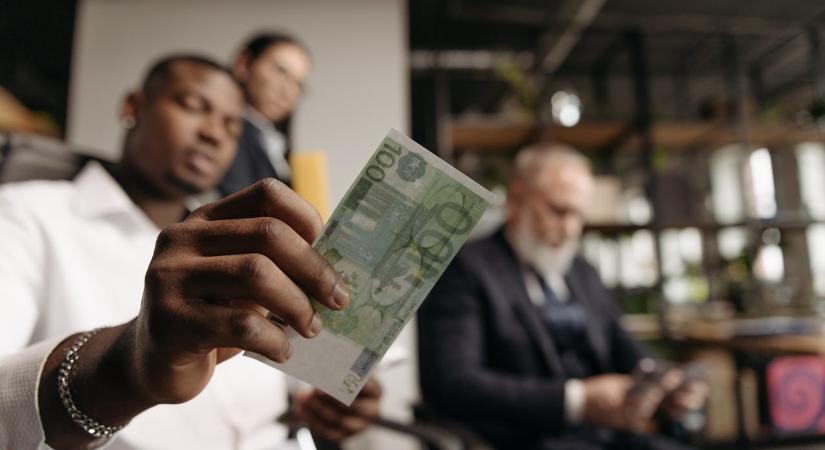 774 millió dollárnál jár az euróalapú stabilcoinok piaca
