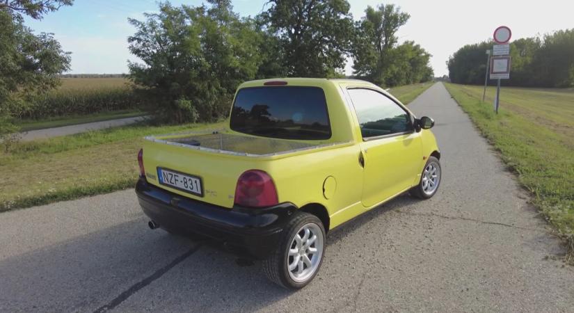 Twingóból utánfutó: a Balatonnál gurul a különleges járgány