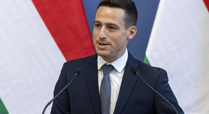 Miután nekiment Deutschnak és Radicsnak, a Fideszből is kilépett Borbély Ádám
