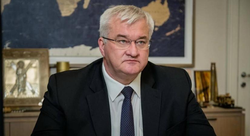 Szibiha: a békemegállapodás alapfeltétele, hogy Ukrajna nem tesz semmilyen területi engedményt