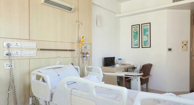 Rendkívüli intézkedés egy magyar kórházban: azonnali látogatási tilalmat vezettek be