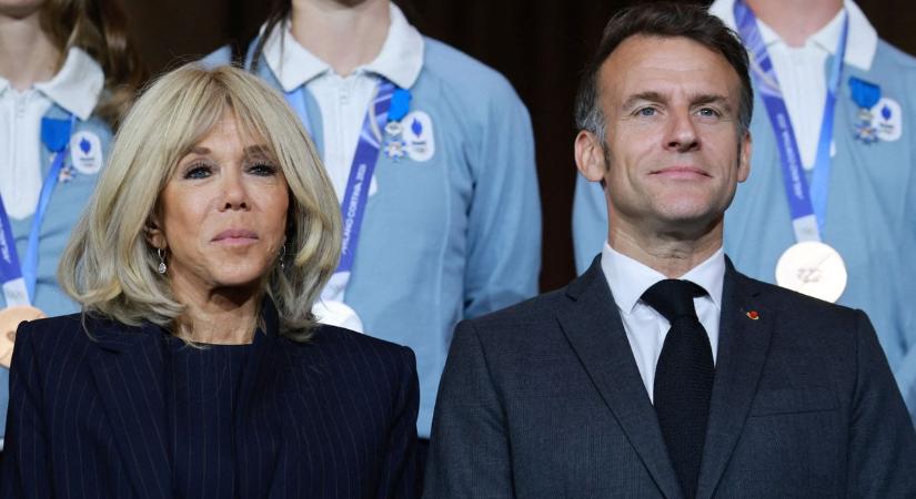 Kiderülhetett, miért vágta pofon Brigitte Macron a férjét