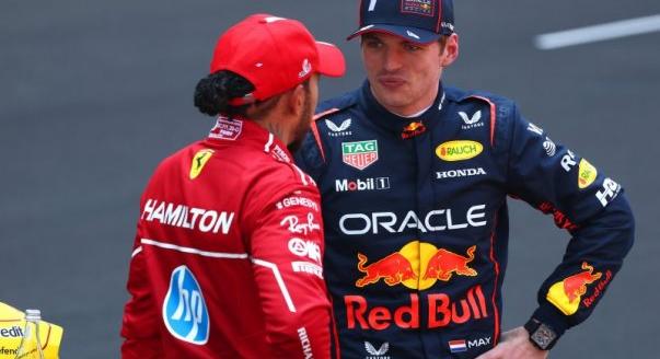 „Minden F1-es pilóta bizonytalan, még Max és Lewis is” – Button