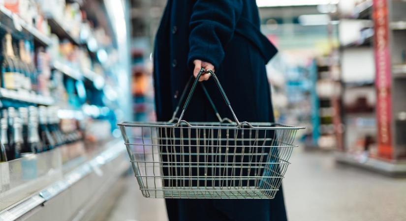 Tiltott növényvédőszert találtak a népszerű gyógyteában – ha vettél belőle, nehogy megidd