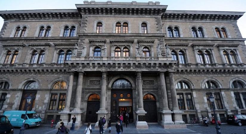 Vita robbant ki a Corvinuson: kiderült, miként változhat meg az egyetem működése