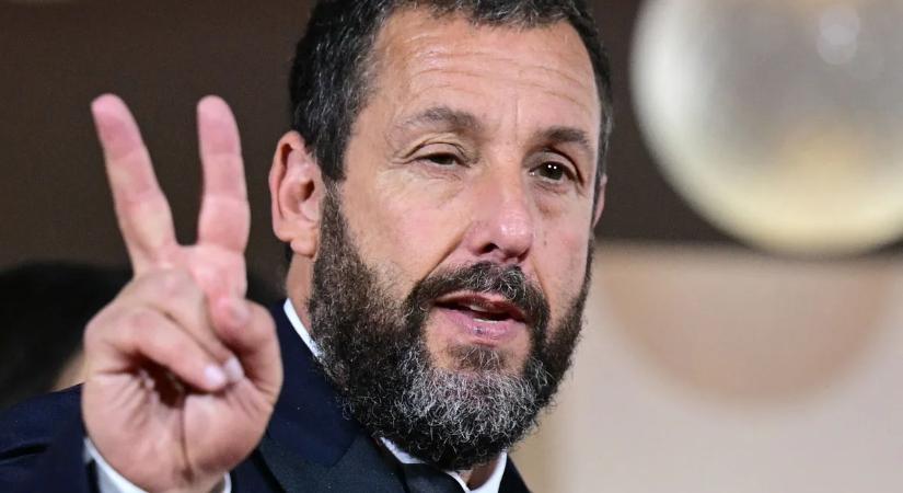 Adam Sandler hivatalosan megerősítette: érkezik a Nagyfiúk 3