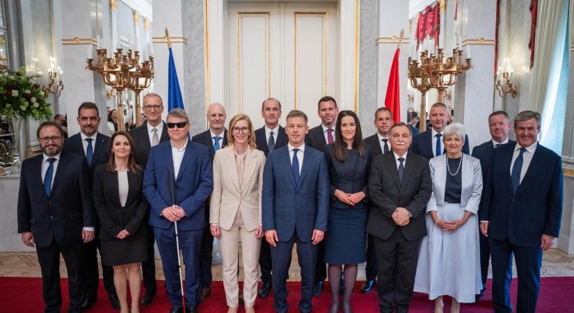 Részletesen is kiderültek a Magyar Közlönyből a kormánytagok feladatkörei
