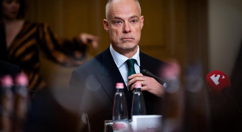 Több mint 1,3 ezer milliárd (!) forintos szerződést kötött a NER kedvenc informatikai cégével a honvédelmi tárca a parlamenti választás előtt