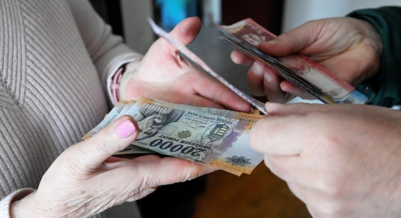 Nyugdíjmilliárdok sorsa a tét, itt az szja-bevallási határidő