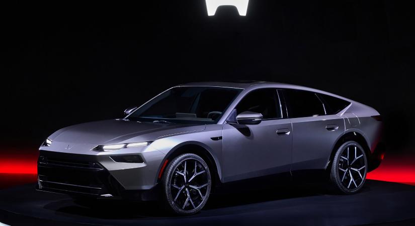 Villanyautók helyett hibridekkel erősít a Honda