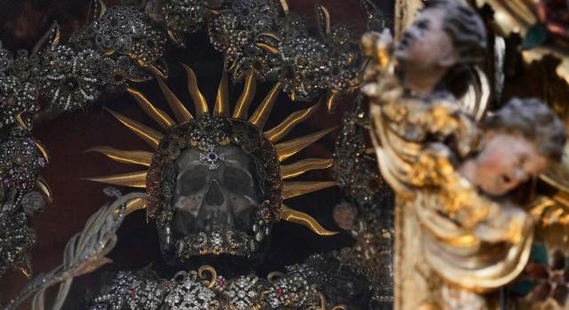 Történelmi traumákról tanúskodnak a bajorországi katakombaszentek relikviái