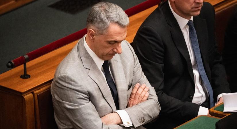 „Az eddigi legalantasabb támadás nem is a politikai ellentáborból, hanem a hátam mögül érkezett” – Lázár János is leltárt készített és üzent Ferencz Orsolyának