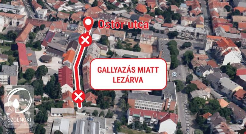Gallyazási munkálatok miatt ideiglenes útlezárás lesz az Szolnokon, az Ostor utcában
