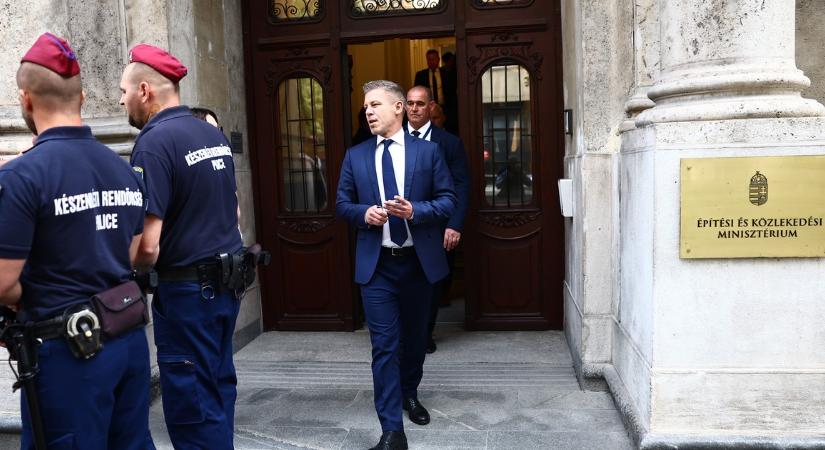 Magyar Péter bejelentései a kormányzati átadás-átvételt követően