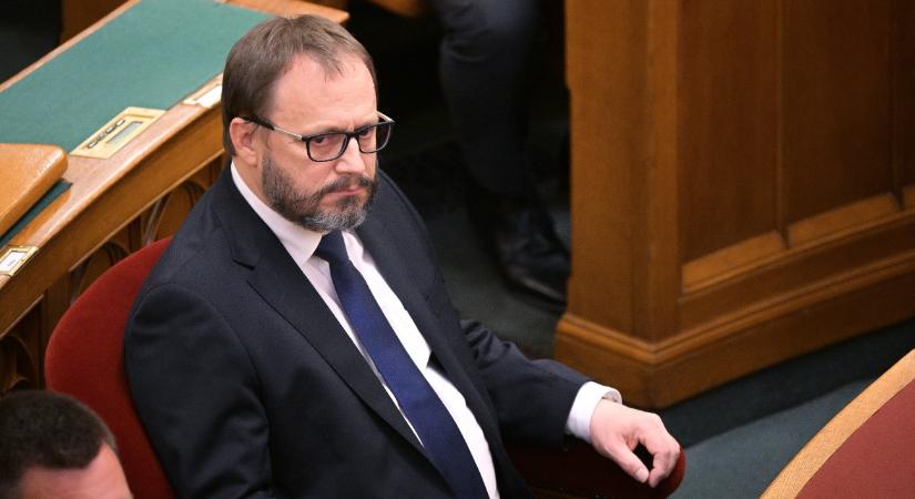 Nagy fegyelmezésbe kezd a Tisza-kormány