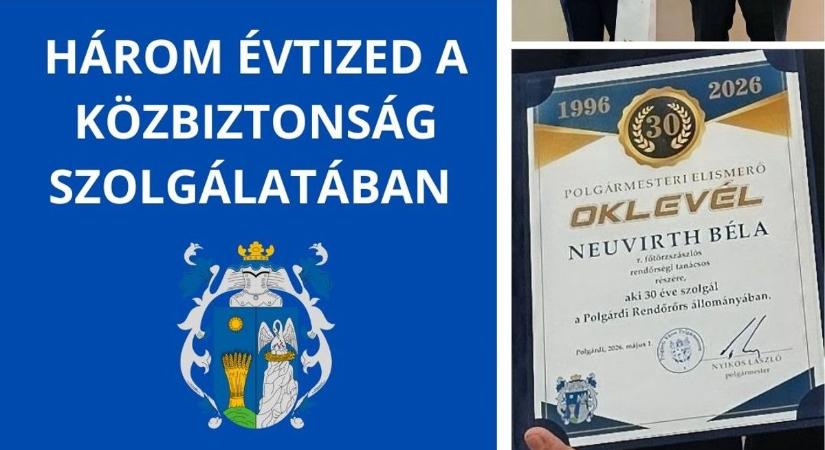 Megható pillanat a Városházán: harminc év után ismerték el a főtörzszászlóst