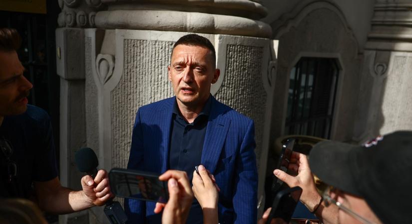 Rogán Antal nem tervezi elhagyni Magyarországot