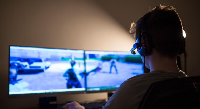 Nagyon veszélyes online kihívás terjed: egy tizenéves már belehalt