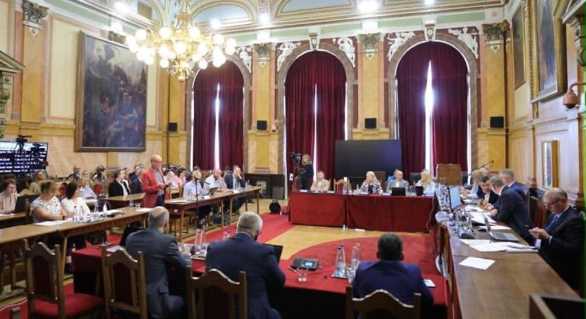 Feszültség az egri színházban: a társulat és a tánctagozat is az új vezetést bírálta