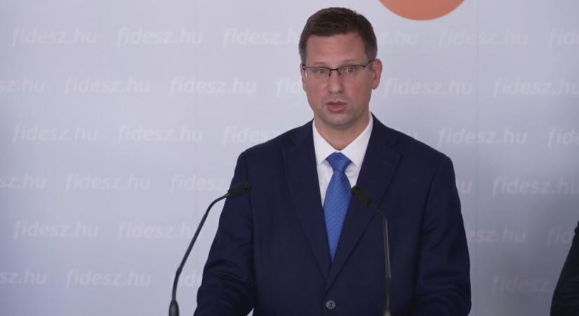 A fideszesek kitalálták, mit csinálnak a hiába várt végkielégítésükkel