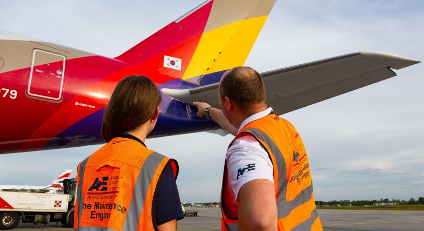Exkluzív betekintés: az Asiana A350-esének műszaki kiszolgálása Ferihegyen