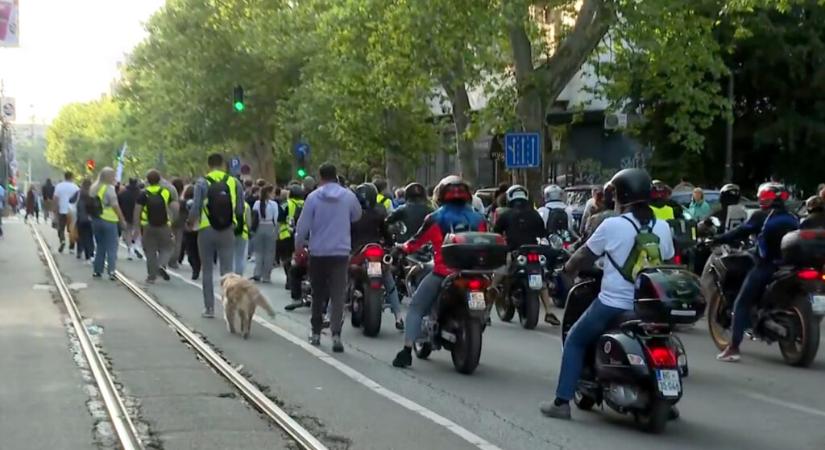 Az egyetemisták a gázolásról készült felvétel lejátszását kérik a köztévétől