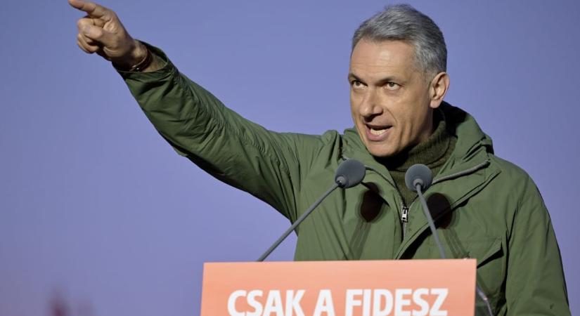 Lázár János szerint Ferencz Orsolya „a benne támadt űrt töltené be” politikai ambícióival, ezért támadja