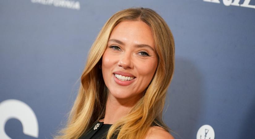 Láttad már Scarlett Johansson bájos férjét? Colin a humor nagyágyúja