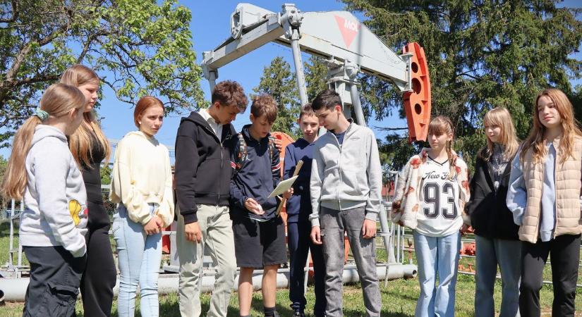 A névadóról szinte mindent tudnak a zalai iskolások – Papp Simon: 140 (galéria, videó)