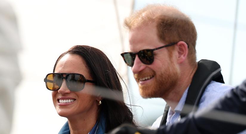 Ennél cukibbat ma már nem látsz: friss fotókon Harry és Meghan gyermekei