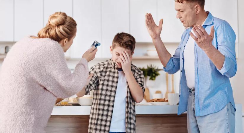 Hoppá! Ez a világ egyik legnagyobb udvariassági vitája – te kinek adnál igazat?