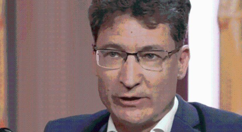 Cser-Palkovics András szerint szervezkedni kezdtek a fideszes polgármesterek, de „nem úgy”