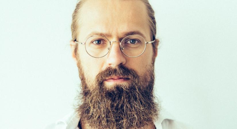 MENYASSZONYOK A SÁRBAN Maxim Dondyuk: A felejtés zónájában – Csernobil archívuma / Mai Manó Ház