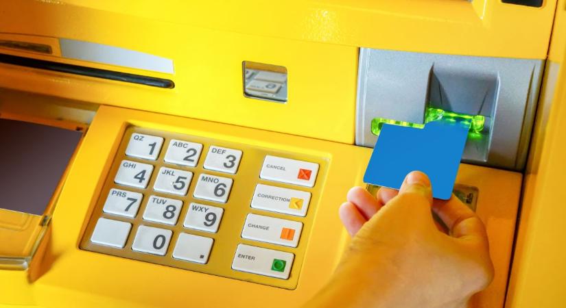 Egy ártatlannak tűnő szokás miatt verhetnek át, amikor pénzt veszünk fel az automatából