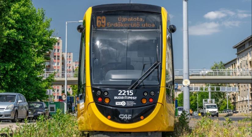 A hétvégén pótlóbuszok közlekednek az egyik forgalmas villamosvonalon