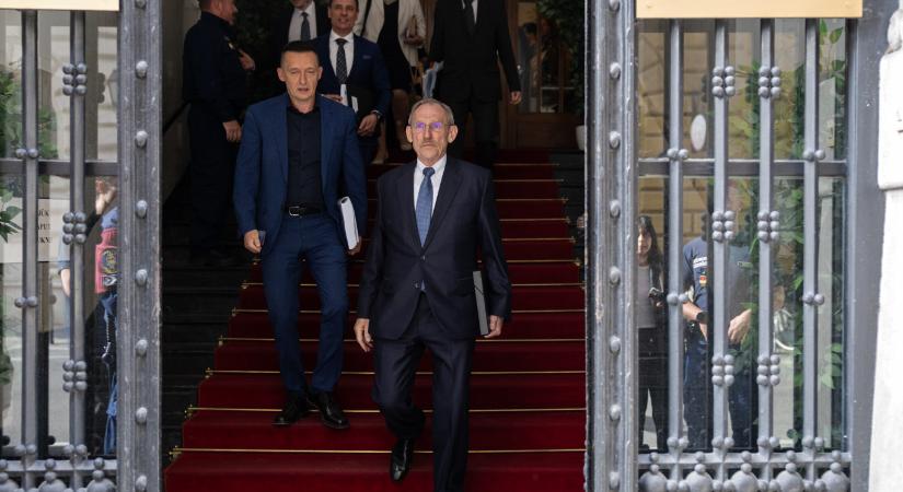 21 Kutatóközpont: A fideszes szavazók több mint fele szerint is elszámoltatásra van szükség