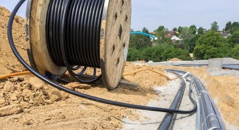 Útlezárások, forgalomkorlátozás és parkolási tilalom: megújul az áramhálózat
