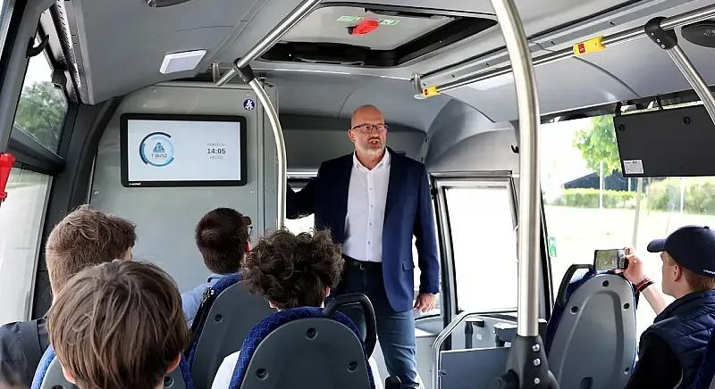 Lassan, de biztosan a megújulás útján a T-Busz