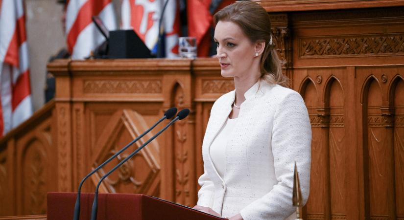 Forsthoffer Ágnes ruhája miatt estek egymásnak a kommentelők