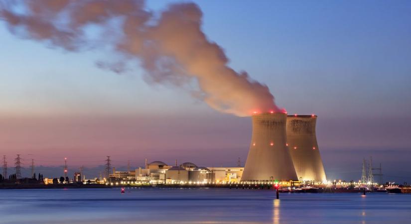 Döntött az EU egyik legnagyobb tagállama, a miniszterelnöke bejelentette: visszaállhatnak az atomenergiára