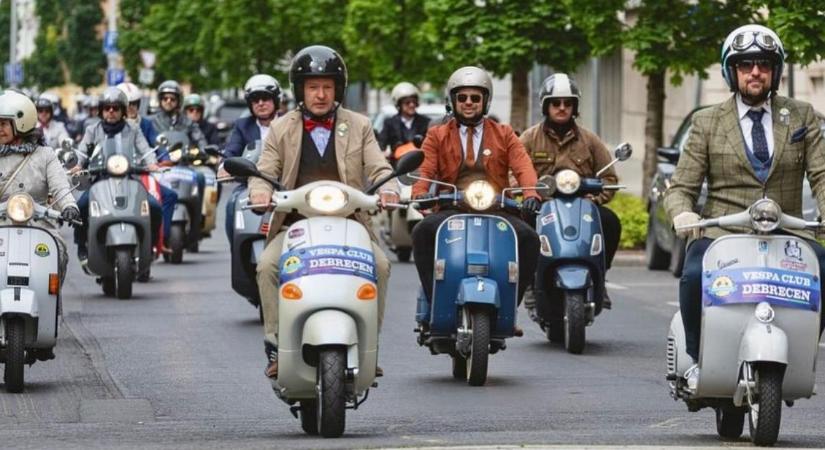 Öltözz ki és nyeregbe! A férfi egészségért vonulnak Debrecenben a motorosok
